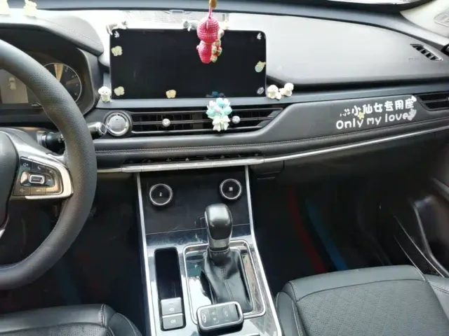 Chery Tiggo 8 — Фото автомобиля 12