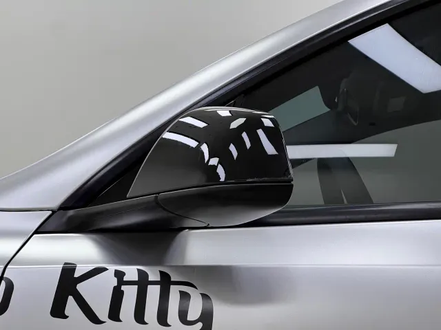 Tesla Model Y — Фото автомобиля 11