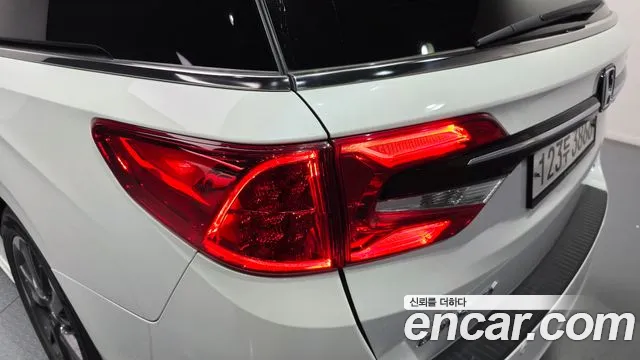 Honda Odyssey — Фото автомобиля 23