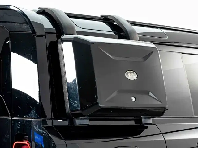 Land Rover Defender — Фото автомобиля 10
