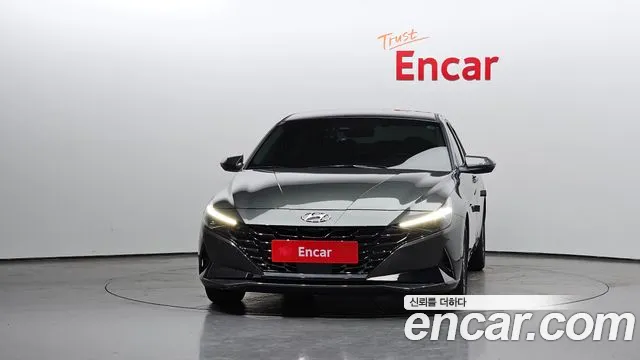 Hyundai AVANTE Inspiration — Фото автомобиля 3