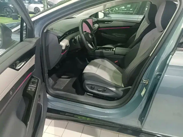 Volkswagen ID.7 Vizzion — Фото автомобиля 14