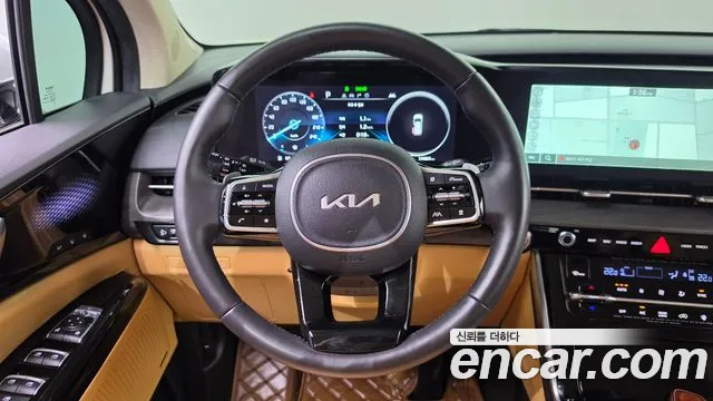 Kia Carnival Generation 4 — Фото автомобиля 12