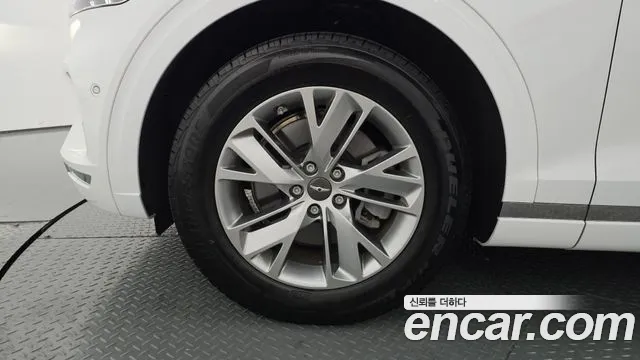 Genesis GV70 2.5T Бензин 2WD — Фото автомобиля 5
