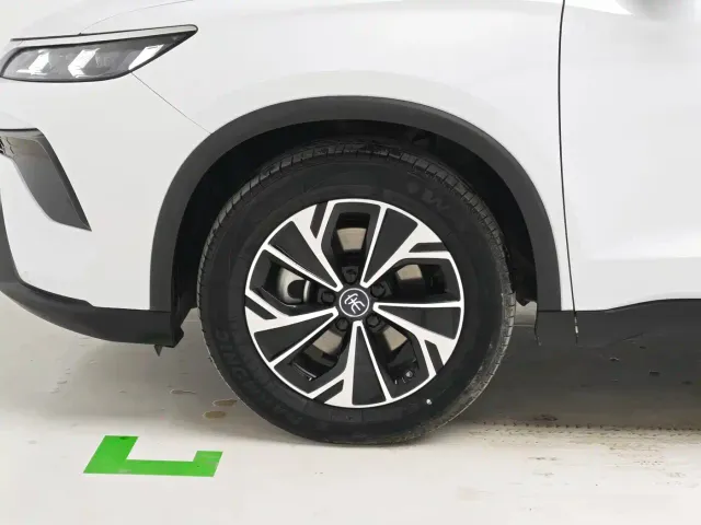BYD Song Pro — Фото автомобиля 8