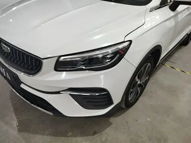Geely Emgrand S — Фото автомобиля 23