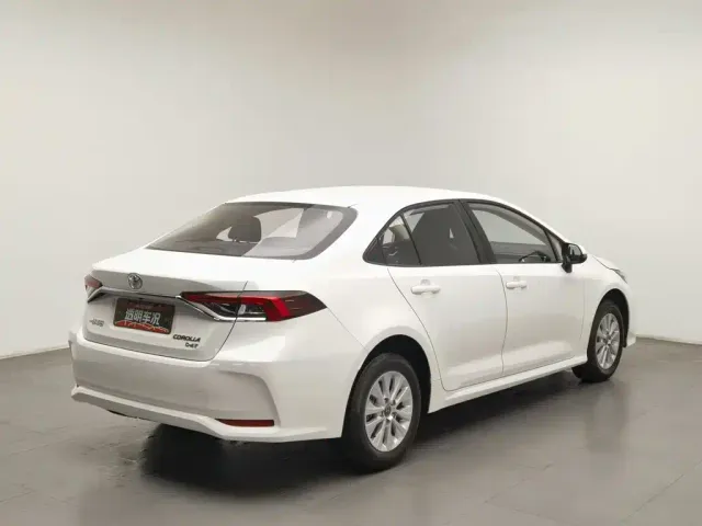 Toyota Corolla — Фото автомобиля 2
