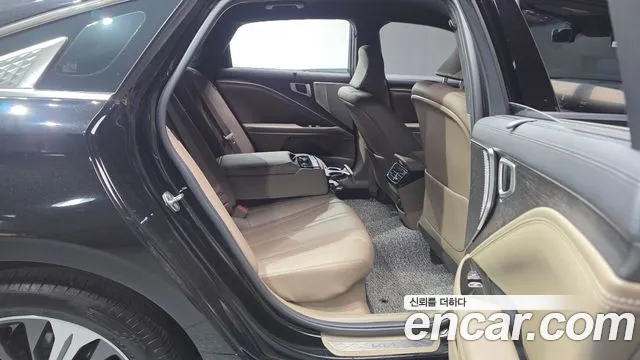 Kia K8 Hybrid — Фото автомобиля 18