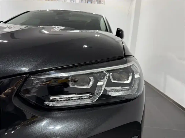BMW X4 — Фото автомобиля 11
