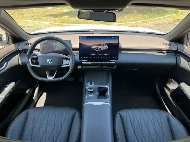Changan Eado — Фото автомобиля 13