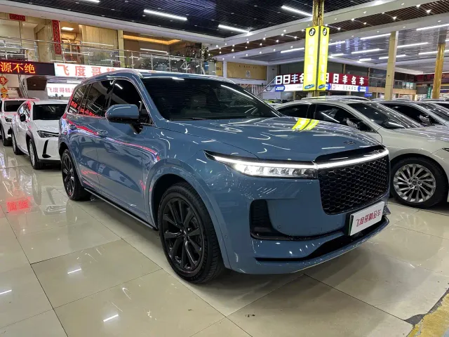 Li Auto ONE — Фото автомобиля 3