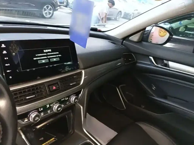 Honda Accord — Фото автомобиля 9