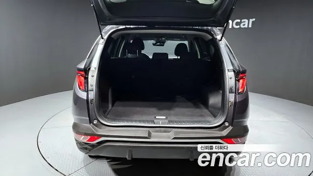 Hyundai Tucson Tucson (NX4) Дизель 2.0 2WD — Фото автомобиля 20