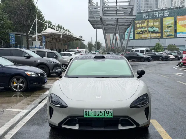 Xiaomi SU7 — Фото автомобиля 2