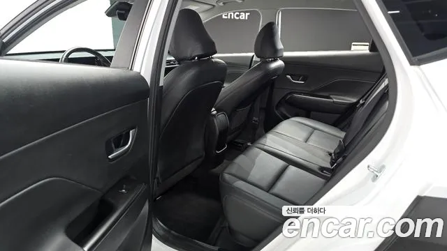 Hyundai Kona — Фото автомобиля 11