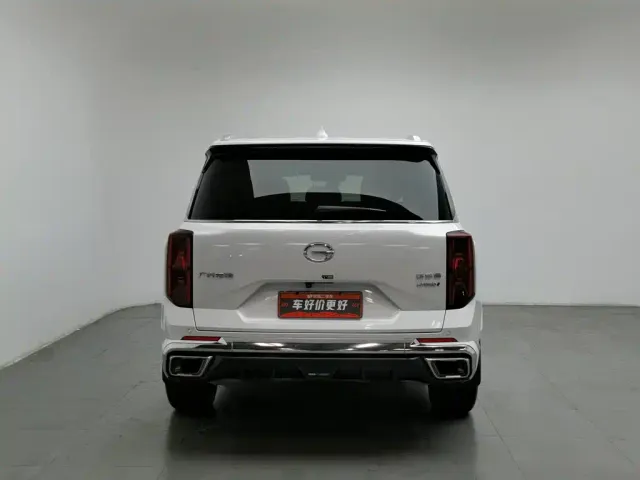 GAC Trumpchi GS8 — Фото автомобиля 4