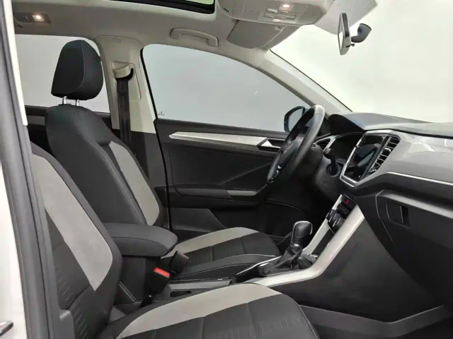 Volkswagen T-Roc — Фото автомобиля 18