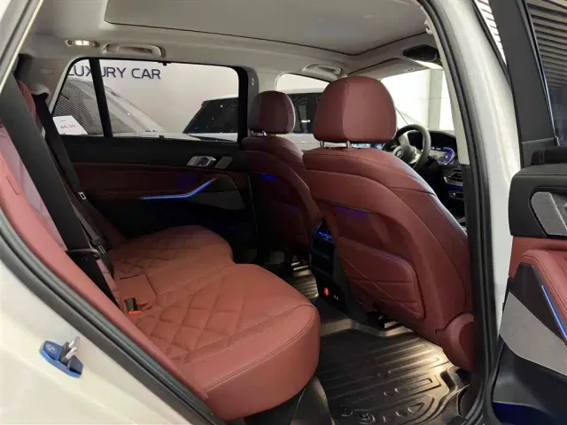 BMW X5 — Фото автомобиля 11