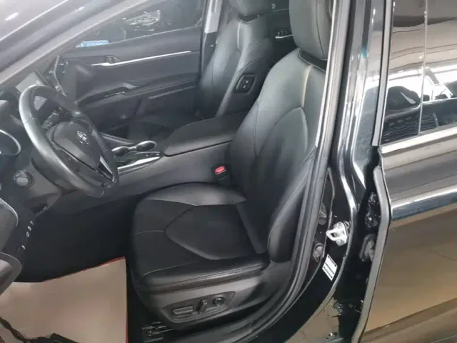 Toyota Camry — Фото автомобиля 14