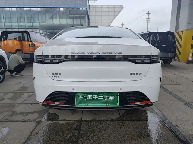 BYD Destroyer 05 2022 DM-i 55KM Premium — Фото автомобиля 5