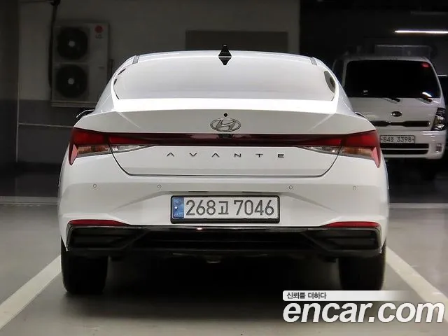 Hyundai Avante CN7 — Фото автомобиля 3