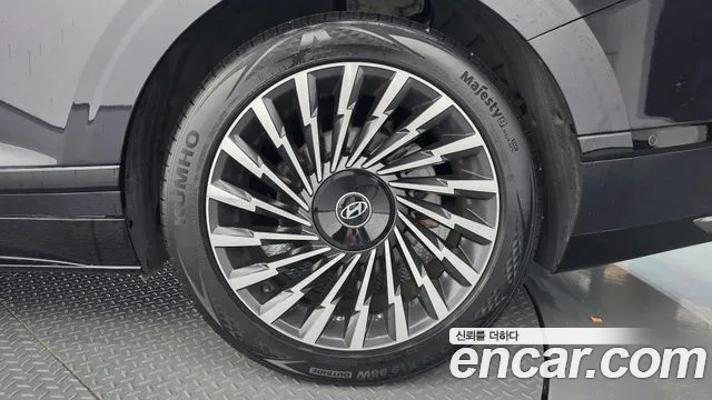Hyundai Grandeur GN7 — Фото автомобиля 21