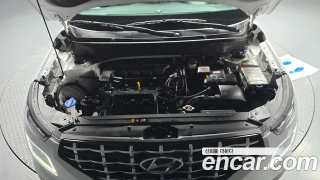 Hyundai Venue — Фото автомобиля 9