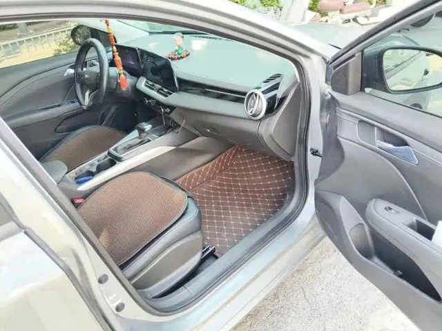 Chevrolet Monza — Фото автомобиля 13