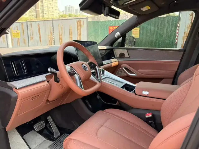Denza Denza N9 2025 Model Premium Excellence — Фото автомобиля 4