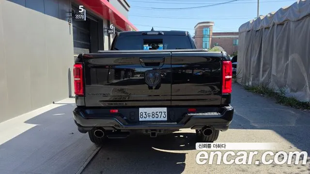 Dodge Ram Pickup — Фото автомобиля 4
