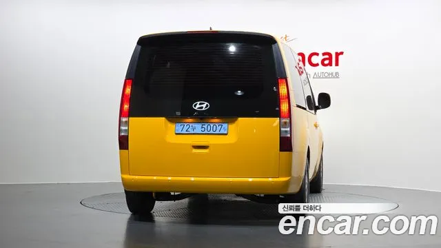 Hyundai Staria — Фото автомобиля 3