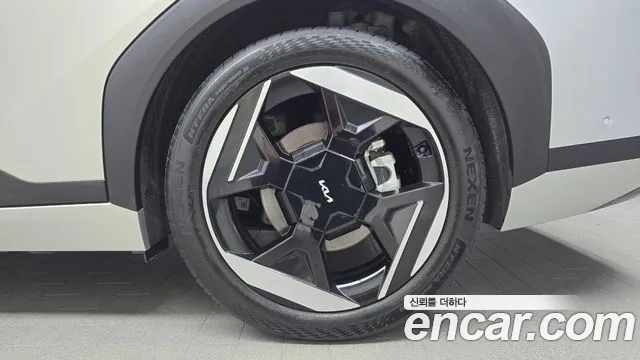 Kia EV4 — Фото автомобиля 6