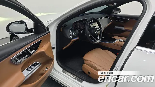 Mercedes-Benz E-Class — Фото автомобиля 6