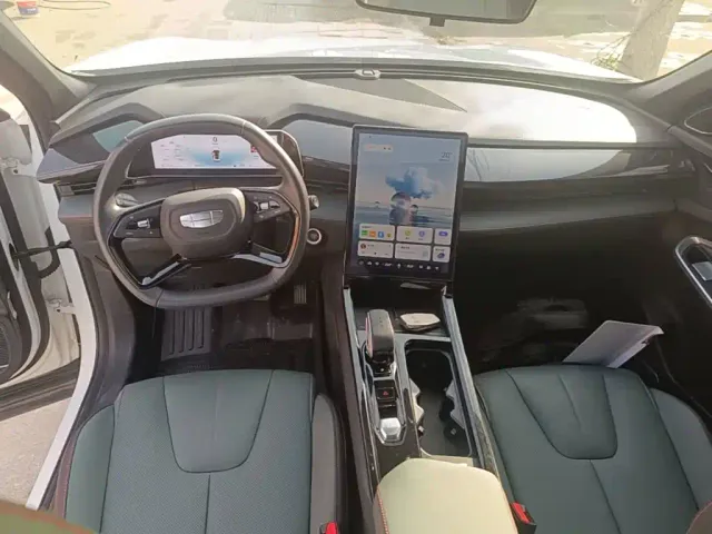 Geely Boyue — Фото автомобиля 9