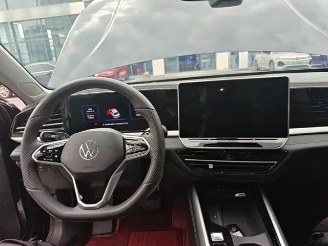 Volkswagen Passat — Фото автомобиля 9