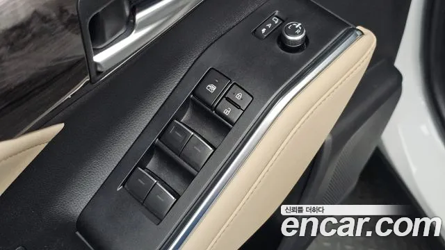 Toyota Highlander — Фото автомобиля 6