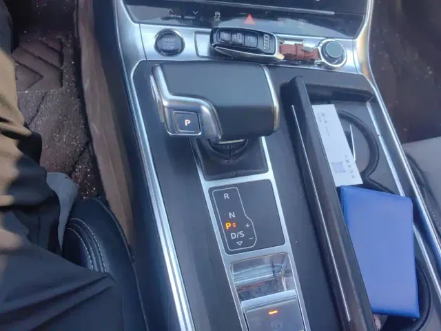 Audi A6L — Фото автомобиля 16