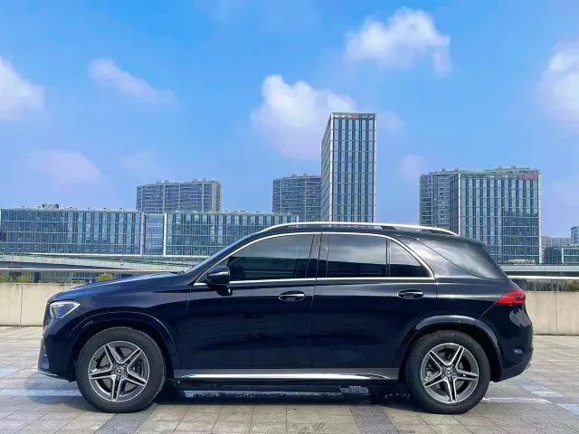 Mercedes-Benz GLE-Class — Фото автомобиля 2