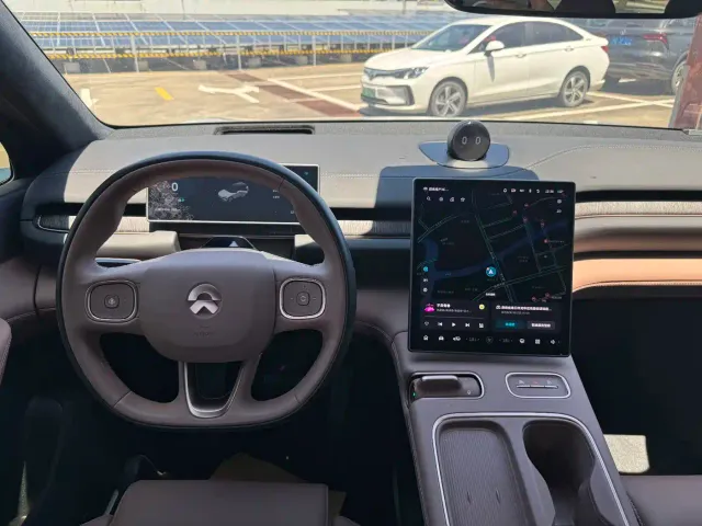 Nio ES6 — Фото автомобиля 12