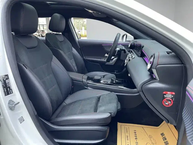 Mercedes-Benz A-Class — Фото автомобиля 16