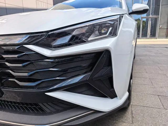 Dongfeng Yixuan — Фото автомобиля 19