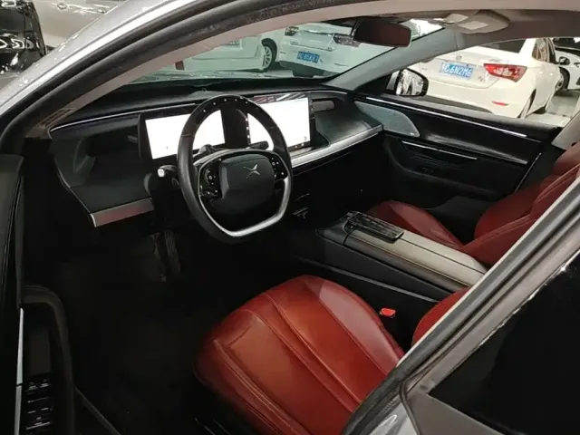 Xpeng P7 — Фото автомобиля 6