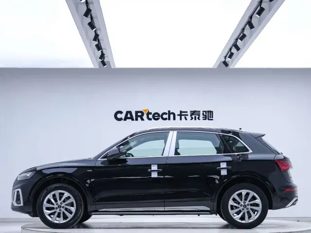 Audi Q5L — Фото автомобиля 2