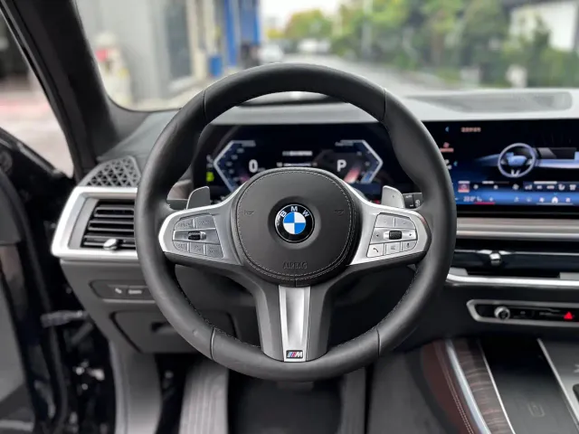 BMW X5 — Фото автомобиля 16