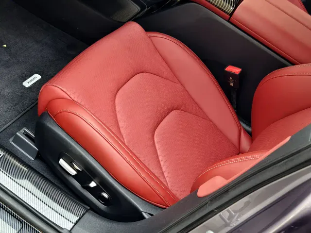 Xiaomi SU7 — Фото автомобиля 9