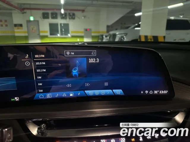 Cadillac Lyriq Lyriq Sport — Фото автомобиля 5