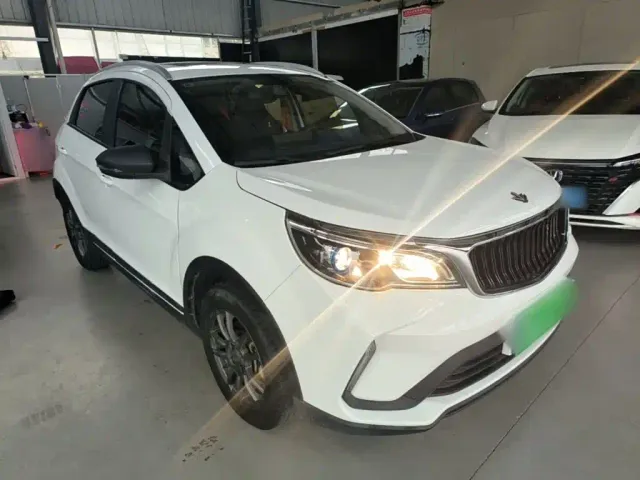 Livan X3 PRO — Фото автомобиля 3