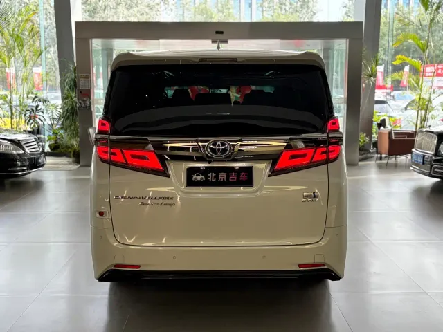 Toyota Vellfire — Фото автомобиля 23
