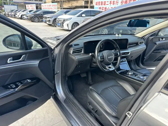 Kia K5 — Фото автомобиля 7