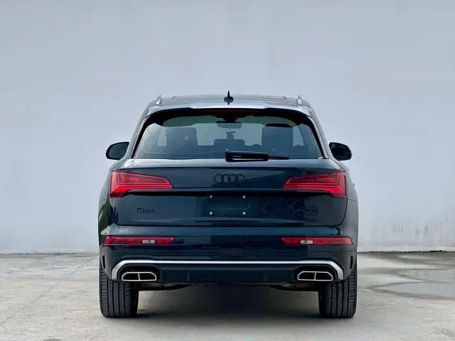 Audi Q5L — Фото автомобиля 2